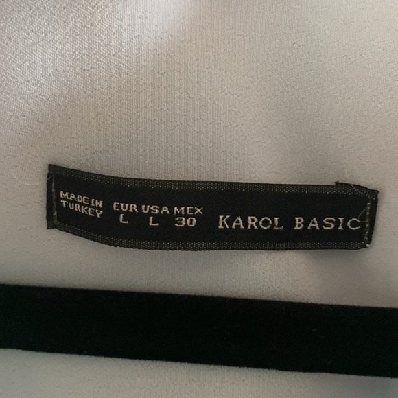 Karol Basic Blouse - Picture 3 of 7